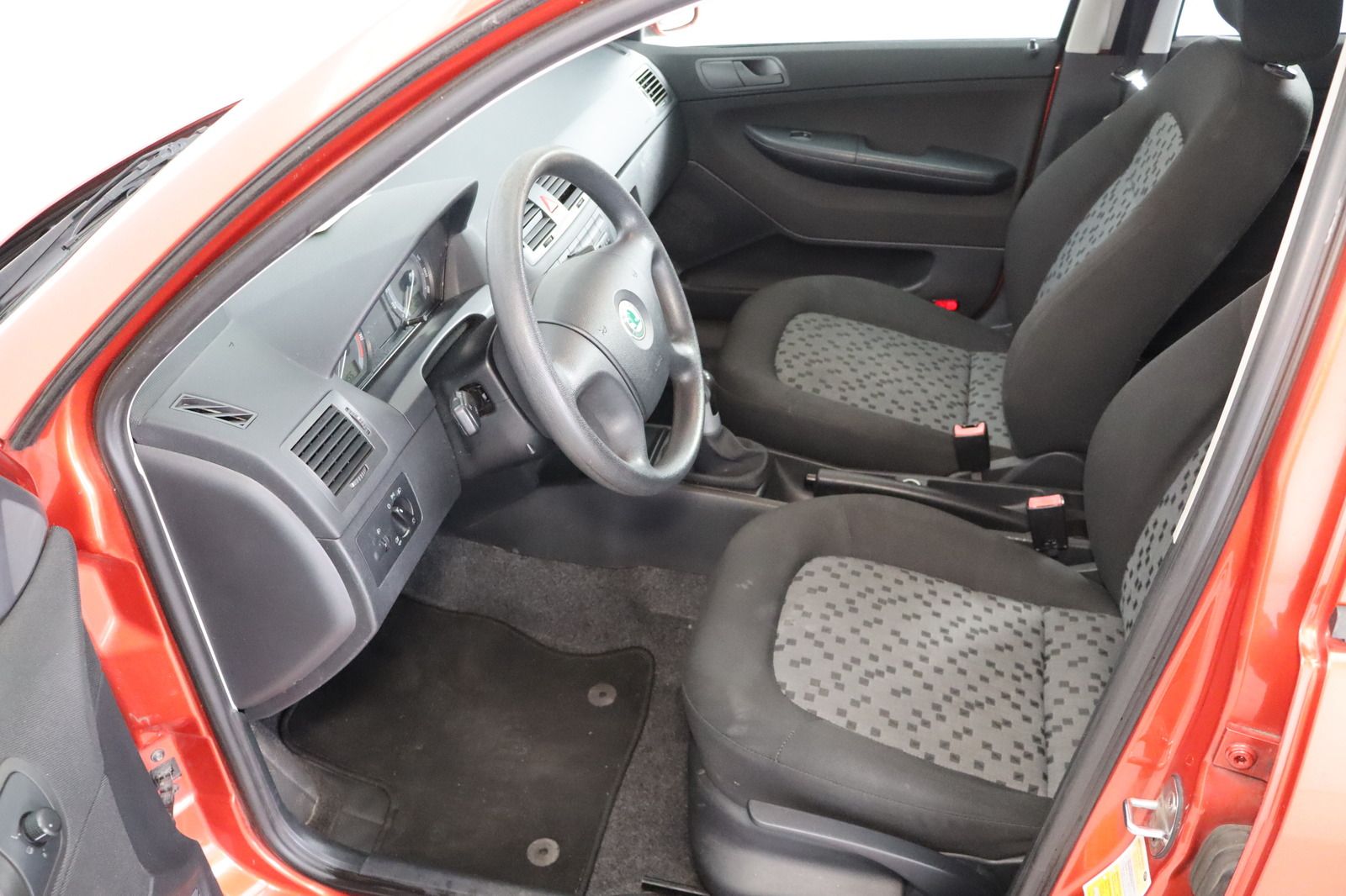 Fahrzeugabbildung SKODA Fabia 1.4 16V Cool Edition * Klima *