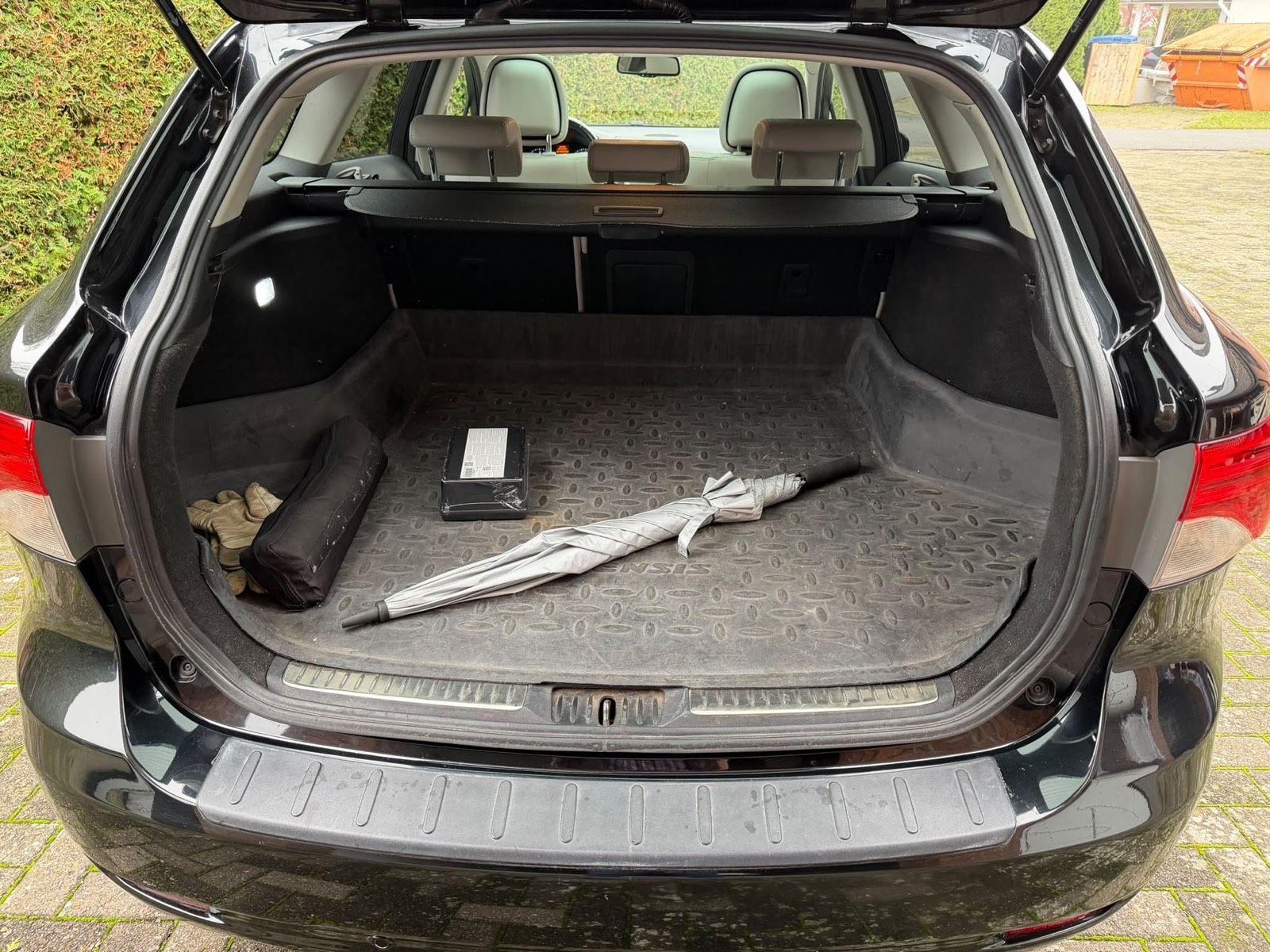 Toyota Avensis 2013 — photo 6