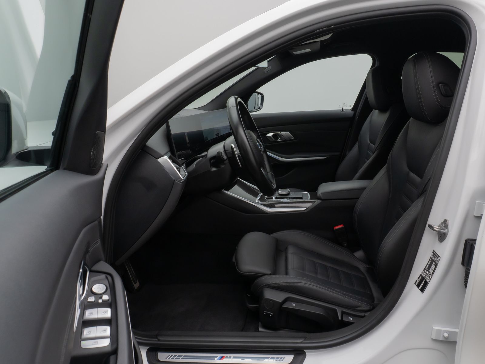 Fahrzeugabbildung BMW 320d M Sport Pro DAB H/K Fernlichtassist 19Zoll