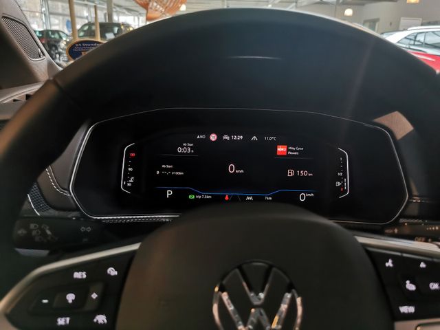 T-Cross R-Line 1.5 l TSI DSG *ACC*Navi*AHK*APP*