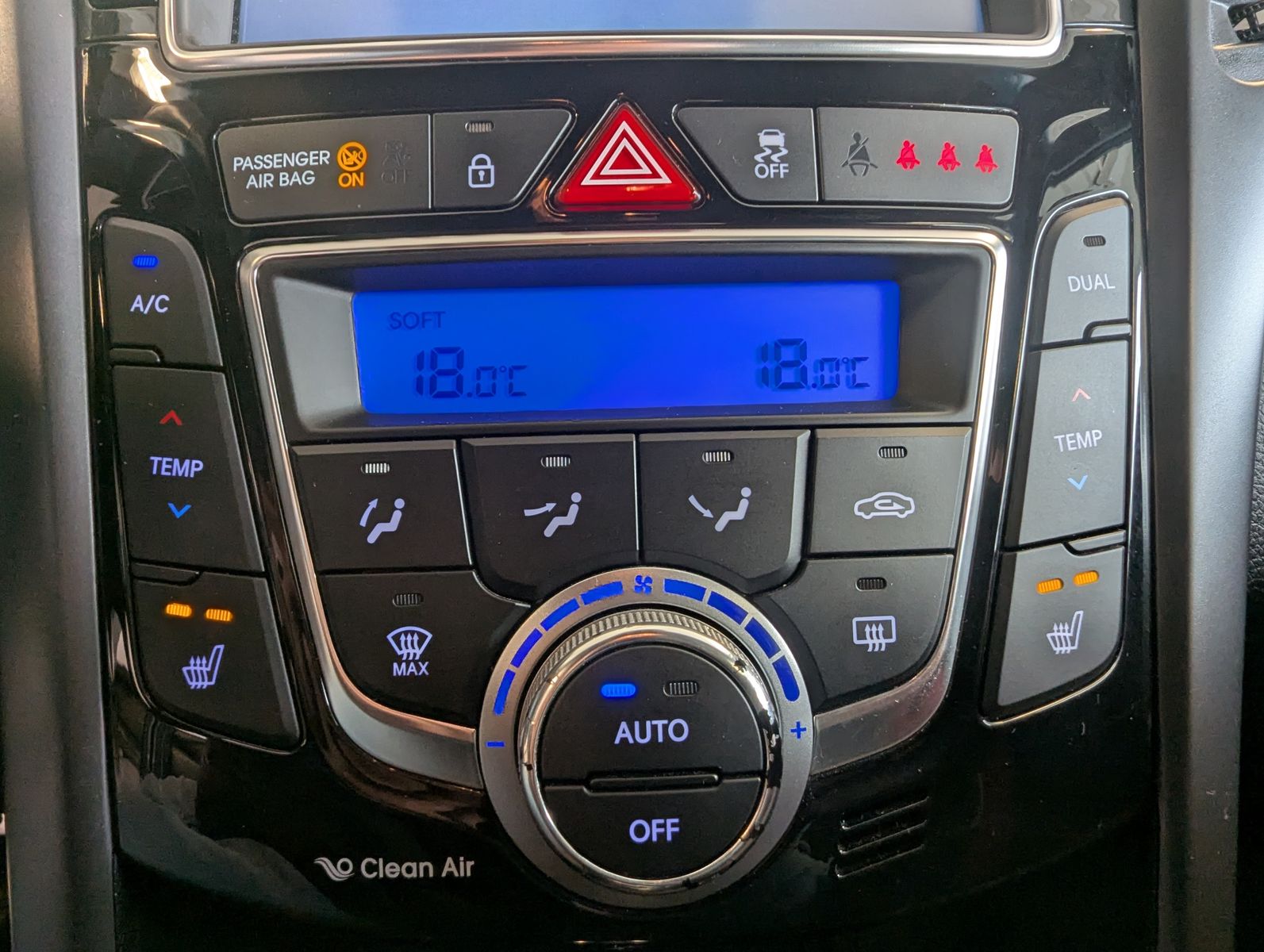 HYUNDAI i30 1.6 TGDI Turbo Navi Kamera T-Leder 18" - Image 19