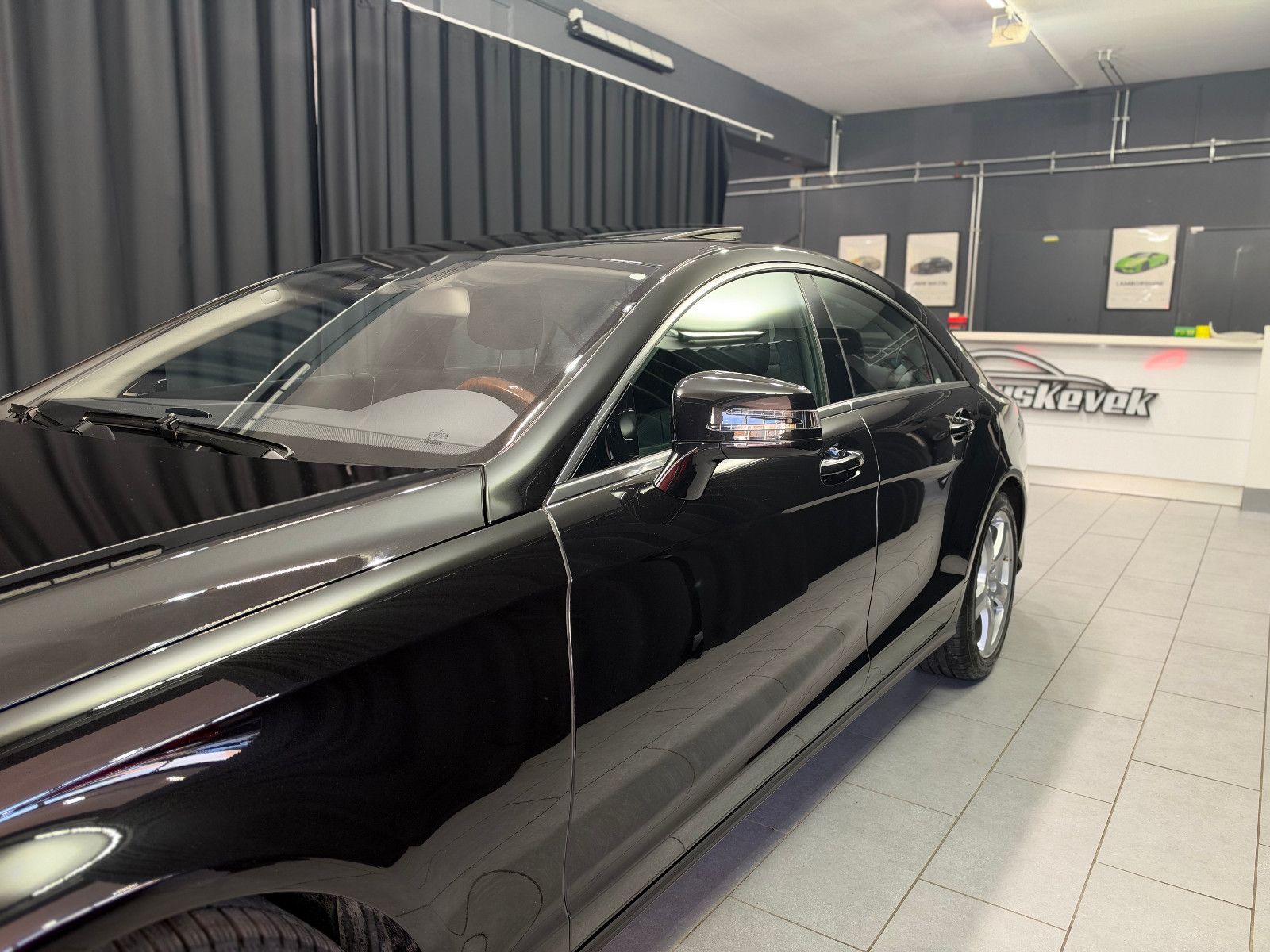 Fahrzeugabbildung Mercedes-Benz CLS 500 |AMG-LINE|H/K|PANO|AIR-MATIC|DE-FZG