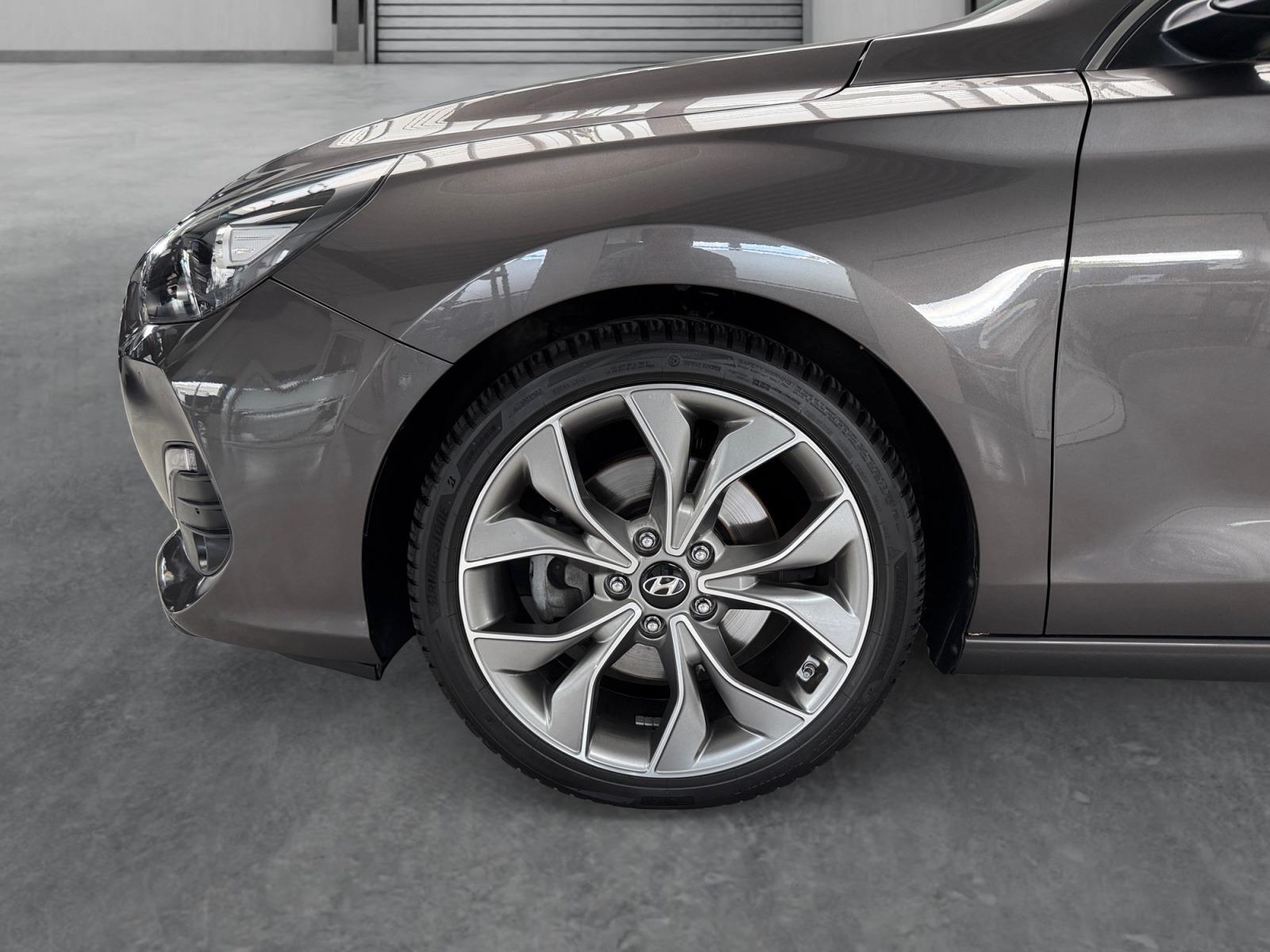 Hyundai I30 FASTBACK PREMIUM DCT NAVI+LED+DAB+APPLE+ACC+