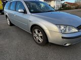Ford Mondeo 2.0 Trend OHNE TÜV - Ford Mondeo aus 2001: Kombi