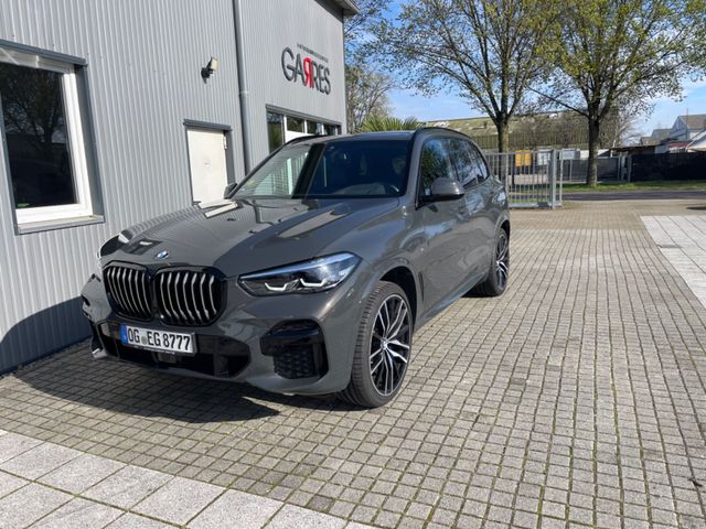 BMW X5 xDrive 30 d M Sport/LED/NAVI/Dist/22Zoll