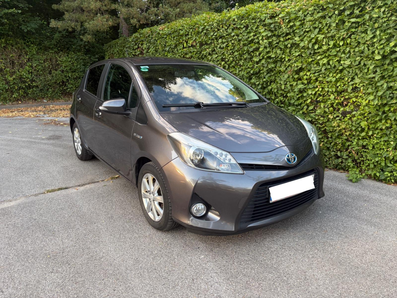 Toyota Yaris Hybrid Edition 2014 Klima Kamera Bluetooth