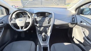 Ford Focus - 9