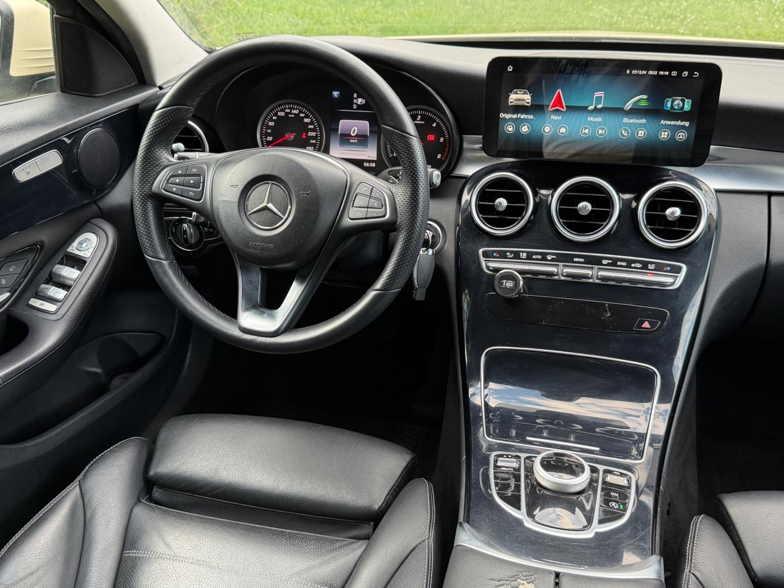 Mercedes-Benz C220d Lim. *Avantgarde *Leder *Navi *Kamera *SHZ