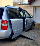 Kia Carnival Behindert Auto mit el. Rollst... - Kia Carnival Gebrauchtwagen
