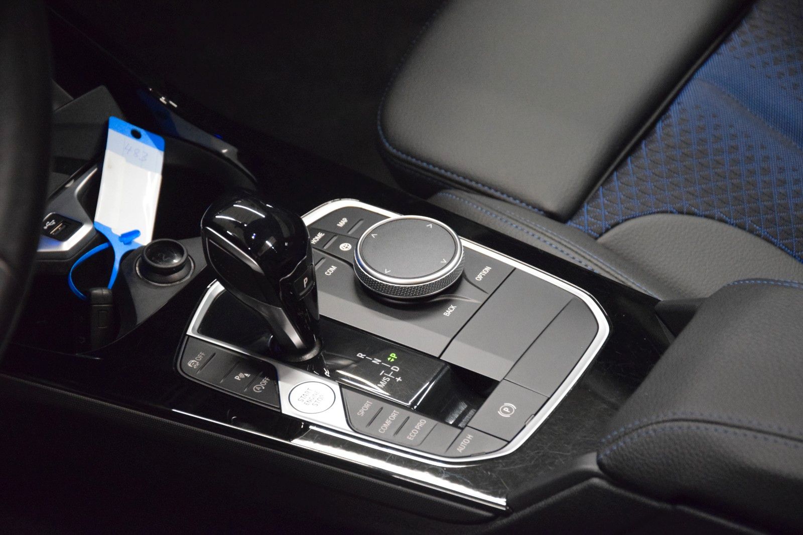 Fahrzeugabbildung BMW 218i M Sport Gran Coupe Panorama ACC H&k Memory