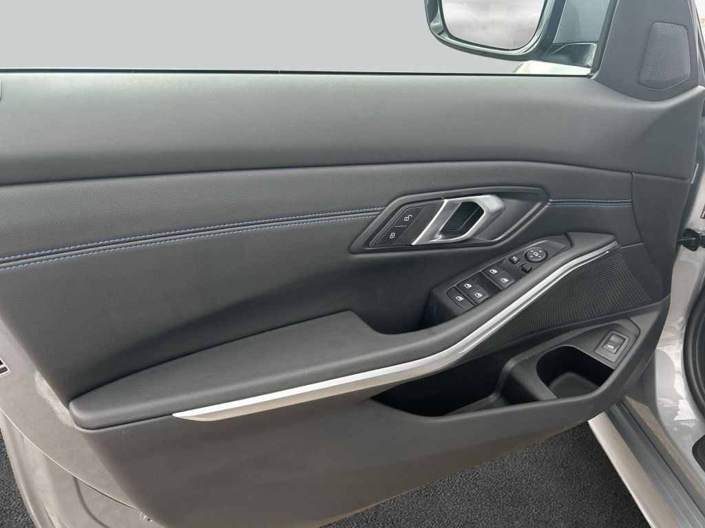 BMW 330 - Bild 20