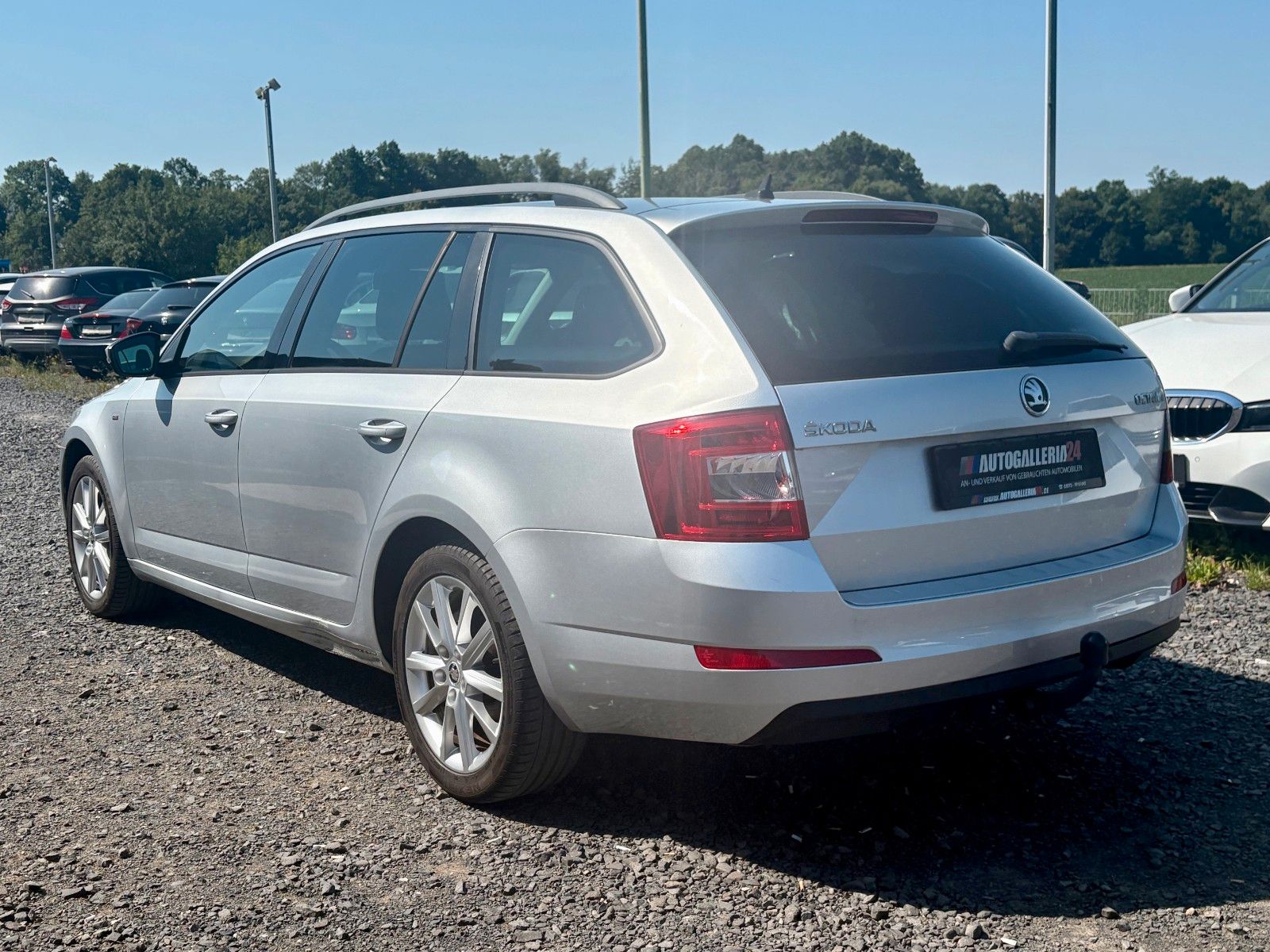 Fahrzeugabbildung SKODA Octavia 2.0 TDI Combi Joy DSG Navi Xenon SCHECKH