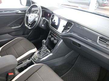 Volkswagen T-Roc 1.5TSI LED SITZHZ NAVI PDC ACC 18ZOLL