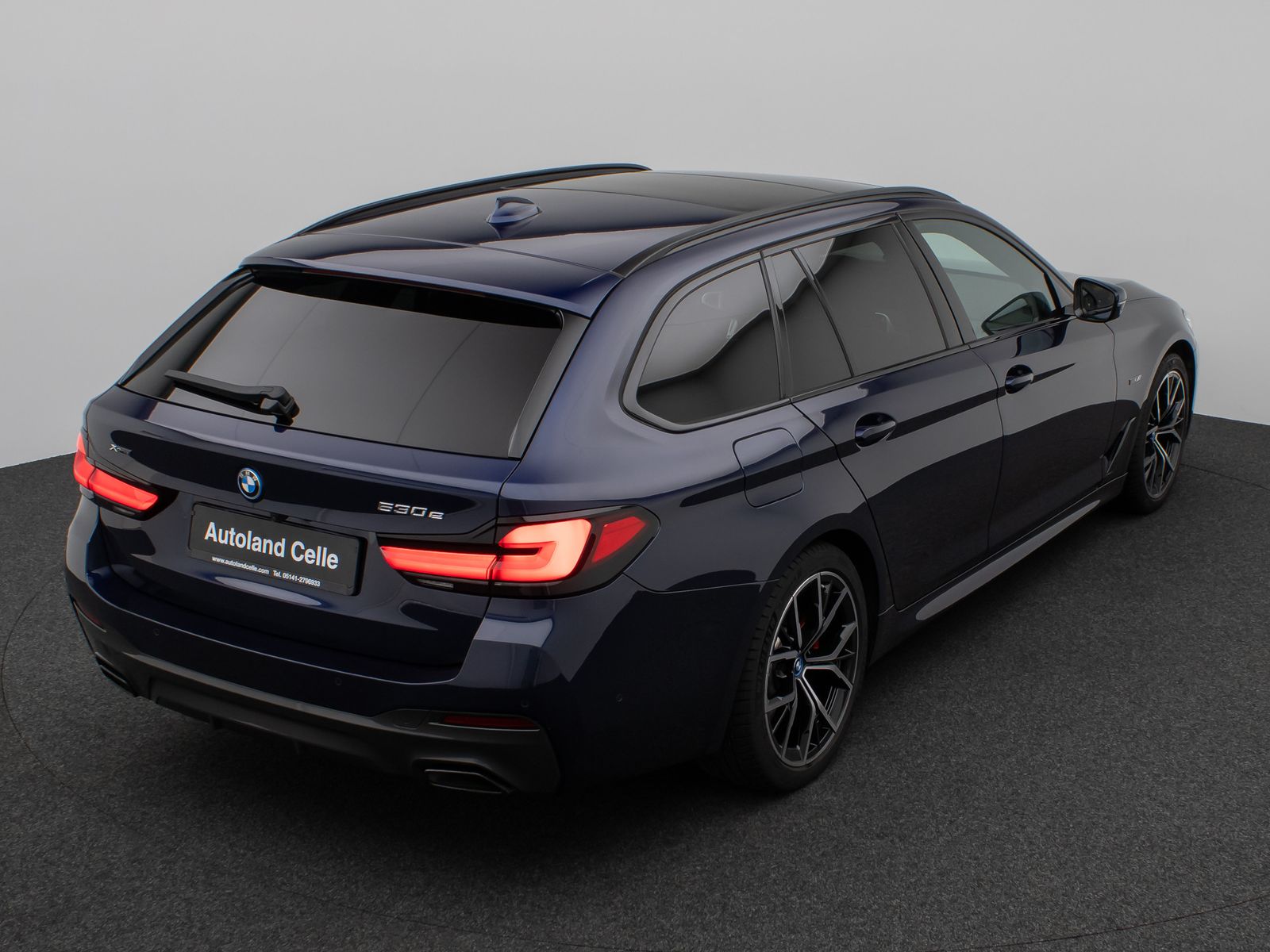 Fahrzeugabbildung BMW 530e xD M Sport Panorama 360°Laser HUD DAB H/K