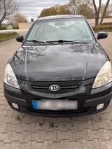 Kia Rio 1.4 - Kia Rio in Stuttgart