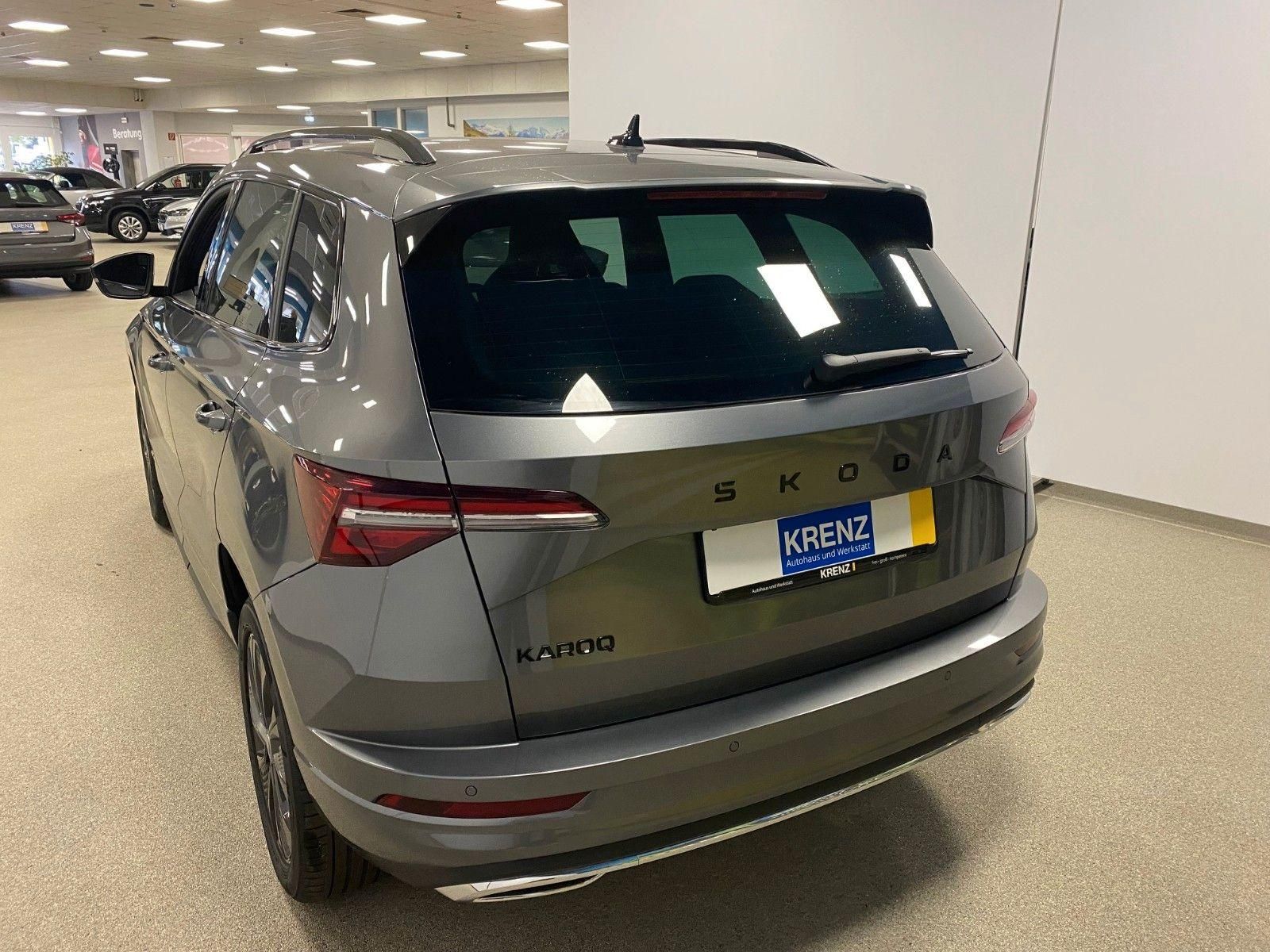 Fahrzeugabbildung SKODA Karoq 1.5 TSI DSG Sportline+MATRIX+2030 GARANTIE
