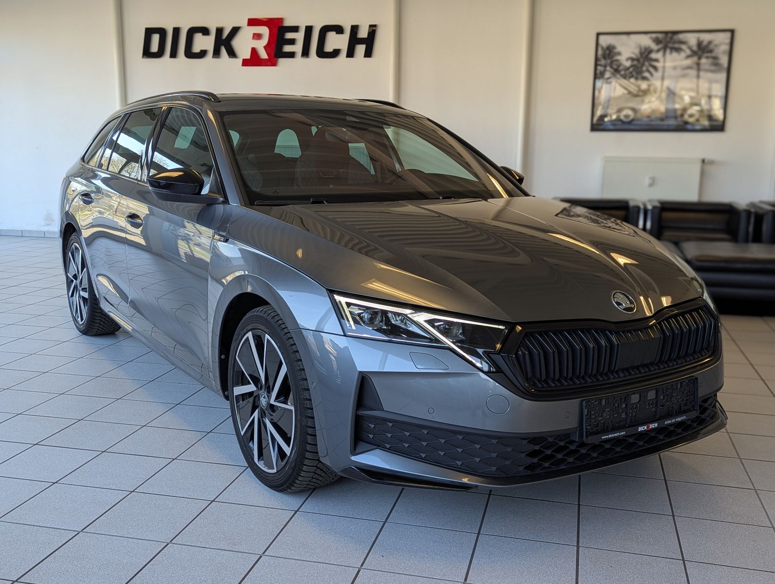 Fahrzeugabbildung SKODA Octavia 2.0 TDI DSG Sportline Matrix AHK 5J-Gara
