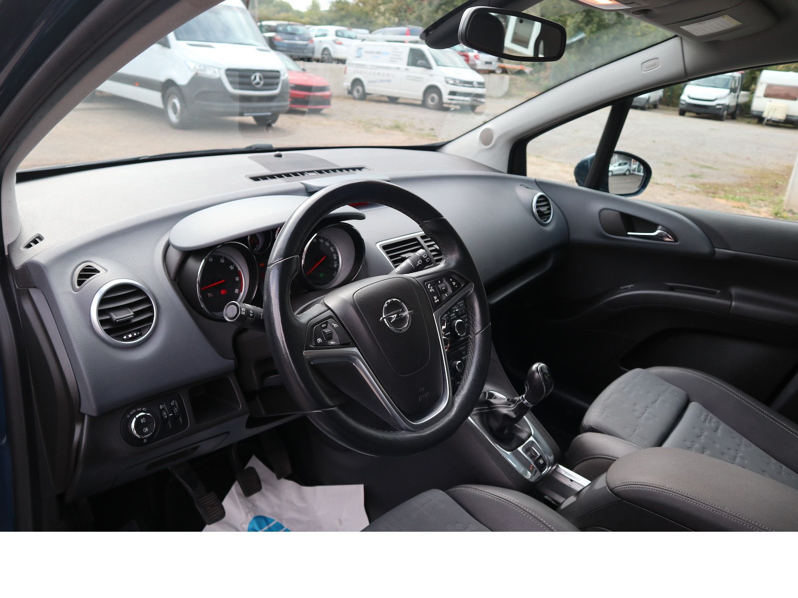 Fahrzeugabbildung Opel Meriva Innovation Tempo SHZ Scheckheftgepflegt