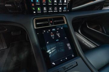 صورة مصغرة 33 لـ 2020 Porsche TAYCAN