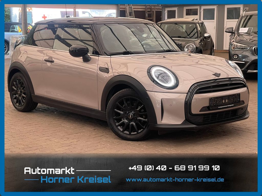 MINI Cooper — hlavná fotografia