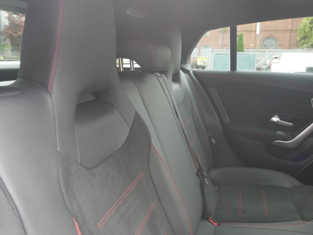 Mercedes-Benz CLA 45 AMG Shooting Brake