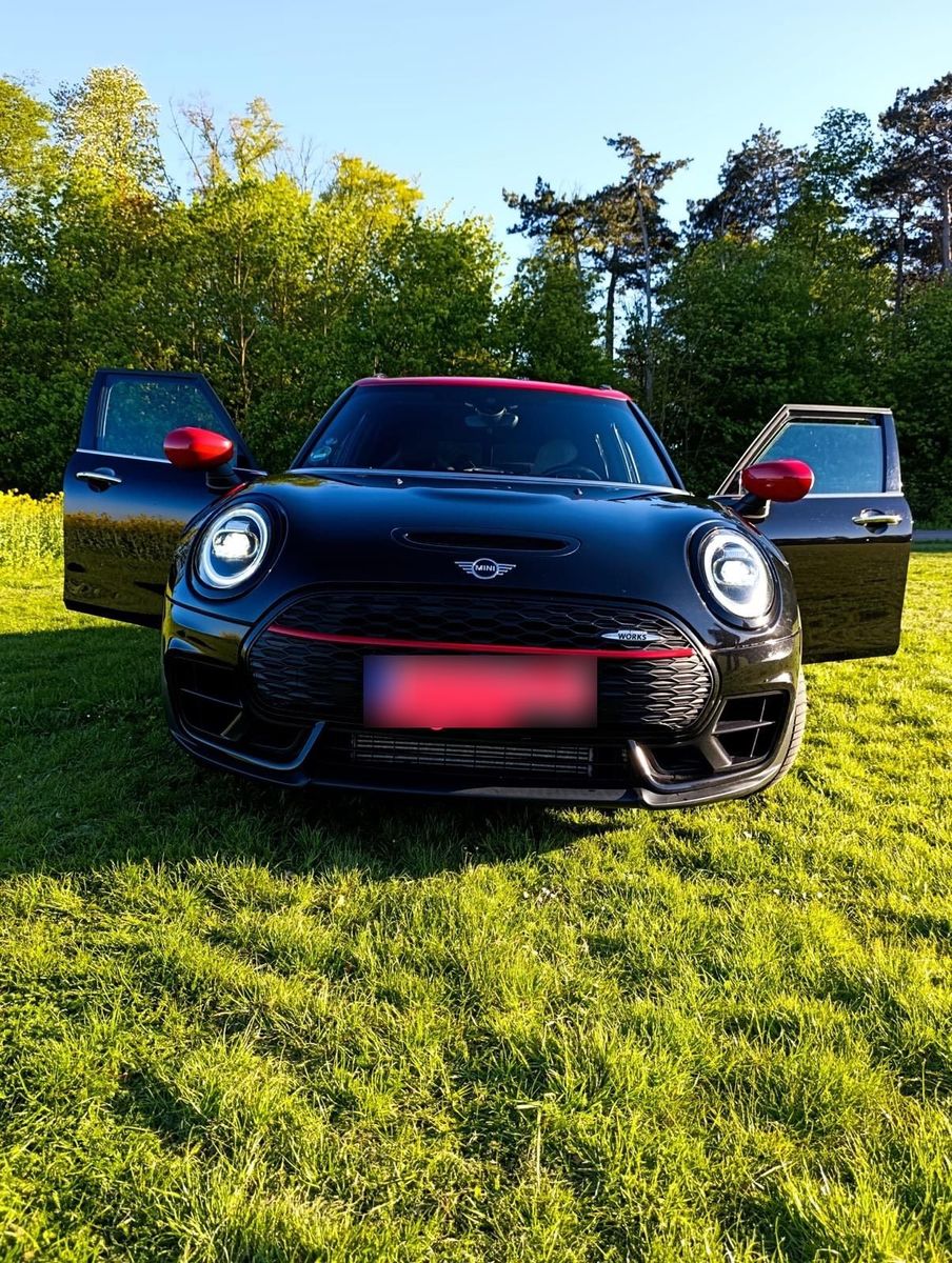 MINI MINI CLUBMAN JCW ALL 4, 225 KW - einer der...