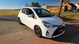 Toyota Yaris Lounge 1.3 Ben. Navi,Kamera 56 Tkm. - Toyota Yaris Lounge mit Benzin-Antrieb