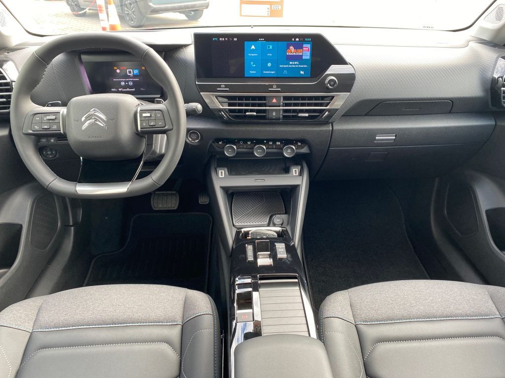Fahrzeugabbildung Citroën C4 PureTech 130 Stop&Start EAT8 MAX *Kälte-Paket