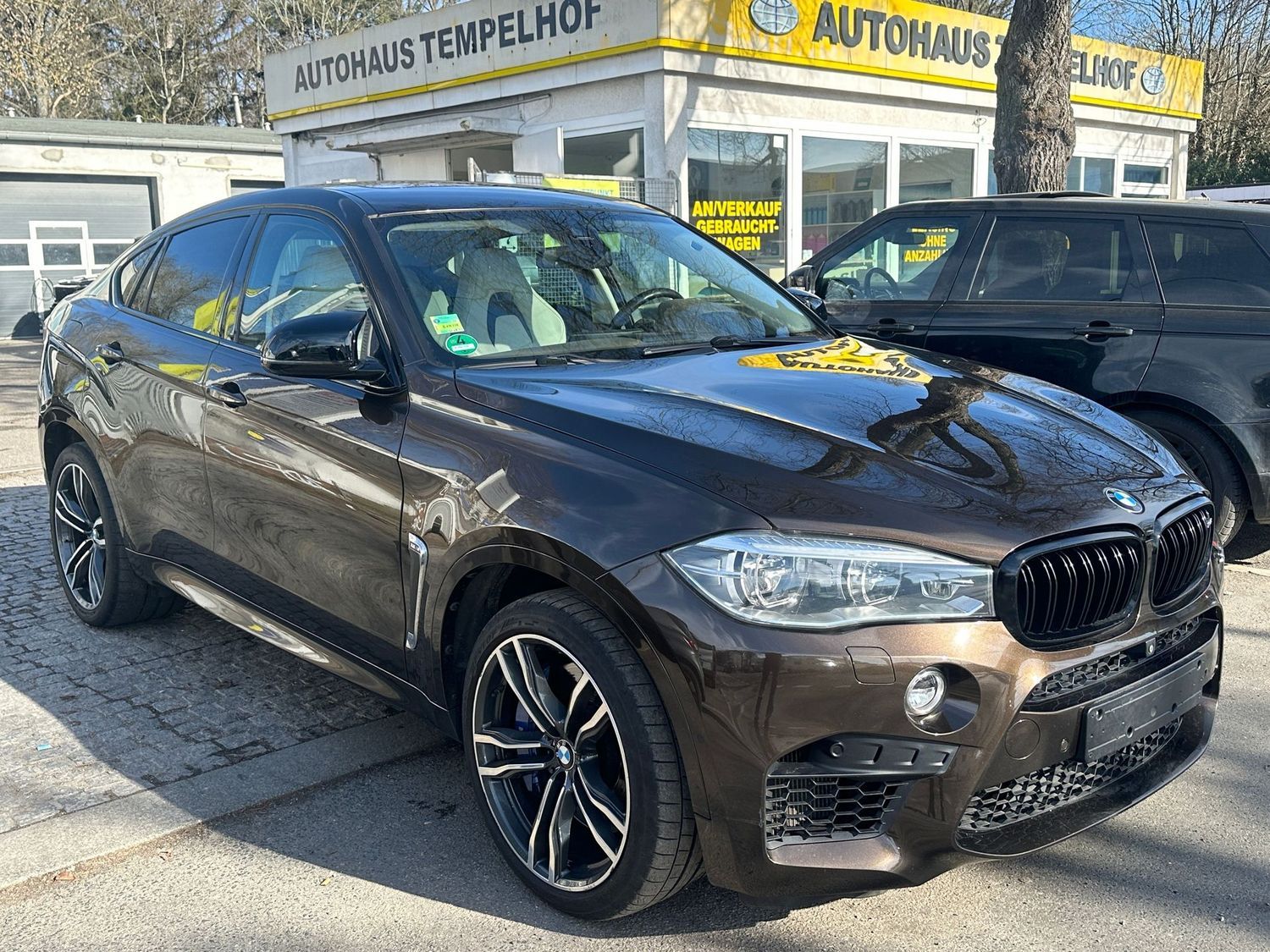 BMW X6 M  Voll-HUD-NaviPro-B&amp;O-Totw-Spur-LED-FondDVD