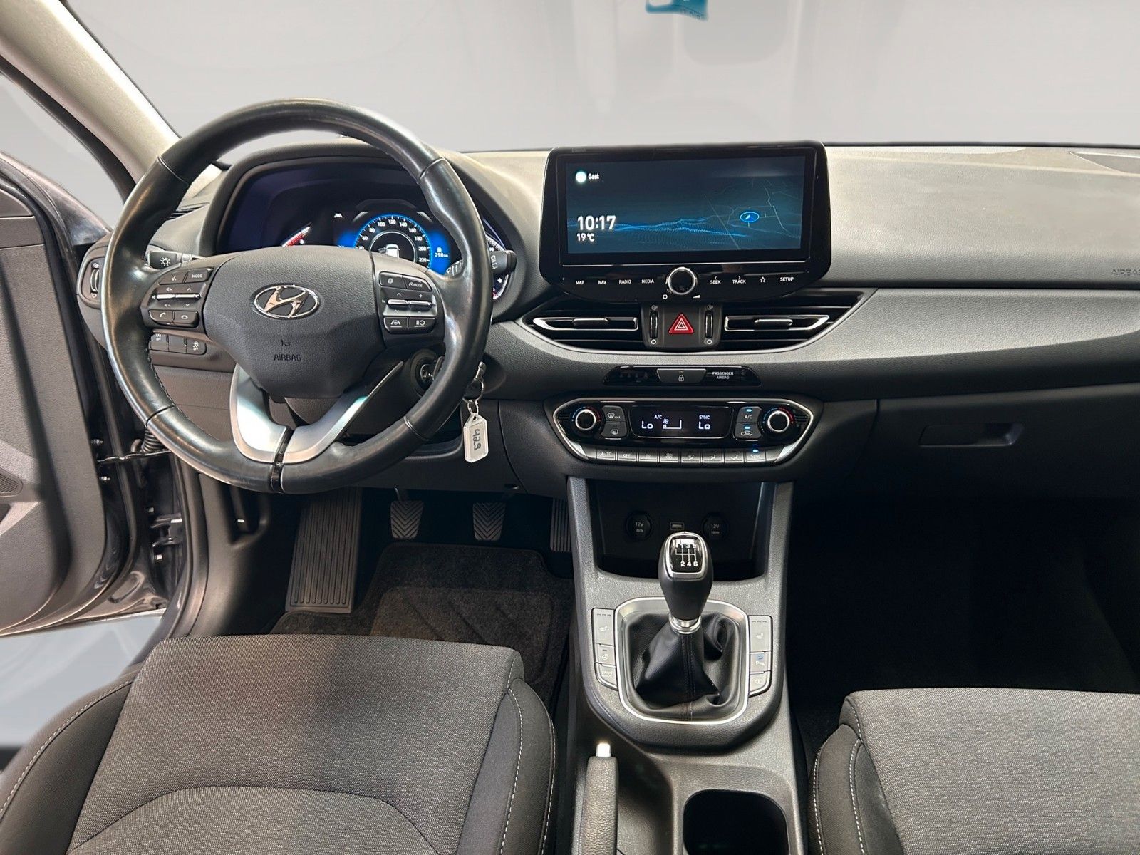 Fahrzeugabbildung Hyundai i30 FL  INTRO EDITION Panoramadach