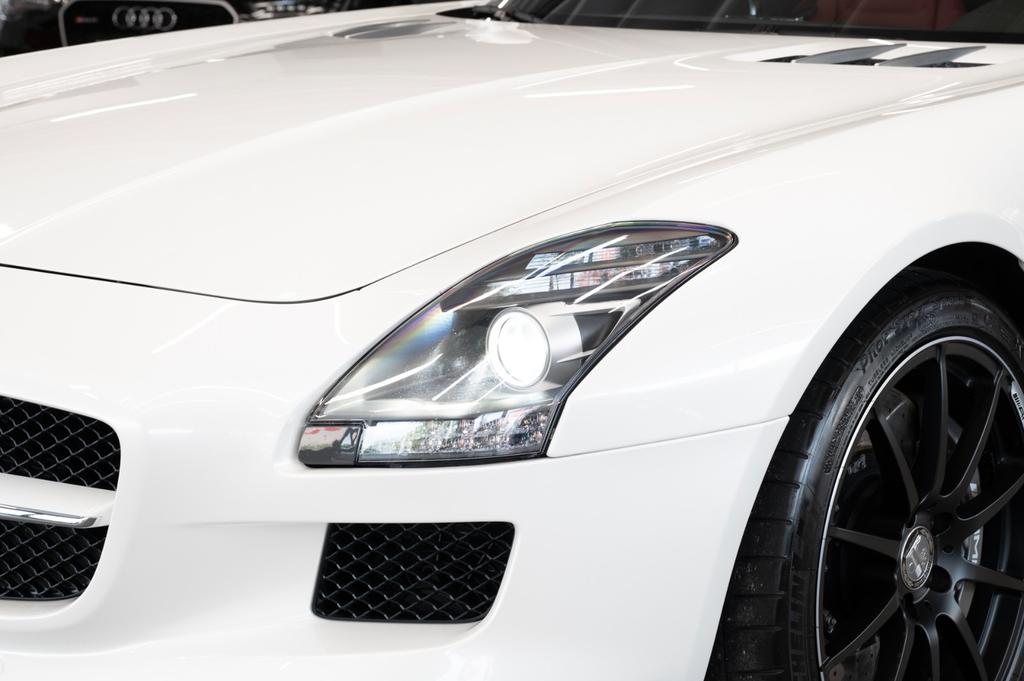 Mercedes-Benz SLS AMG