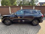 Volkswagen Touareg 3.0 V6 TDI R-Line Pano Luftfahrwerk  - Volkswagen Touareg in Essen