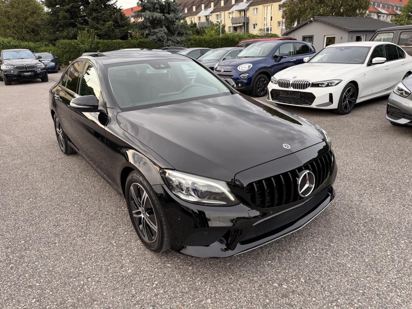 Mercedes-Benz C 220d Lim / LED / SCHIEBEDACH / KAMERA /T-LEDER