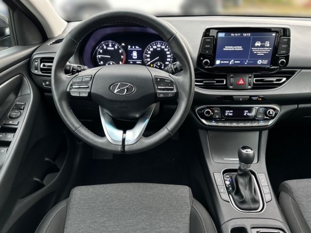 Fahrzeugabbildung Hyundai i30 1.0 T-GDI +CARPLAY+RFK+KLIMA+SHZ+PDC+TEMPOMA