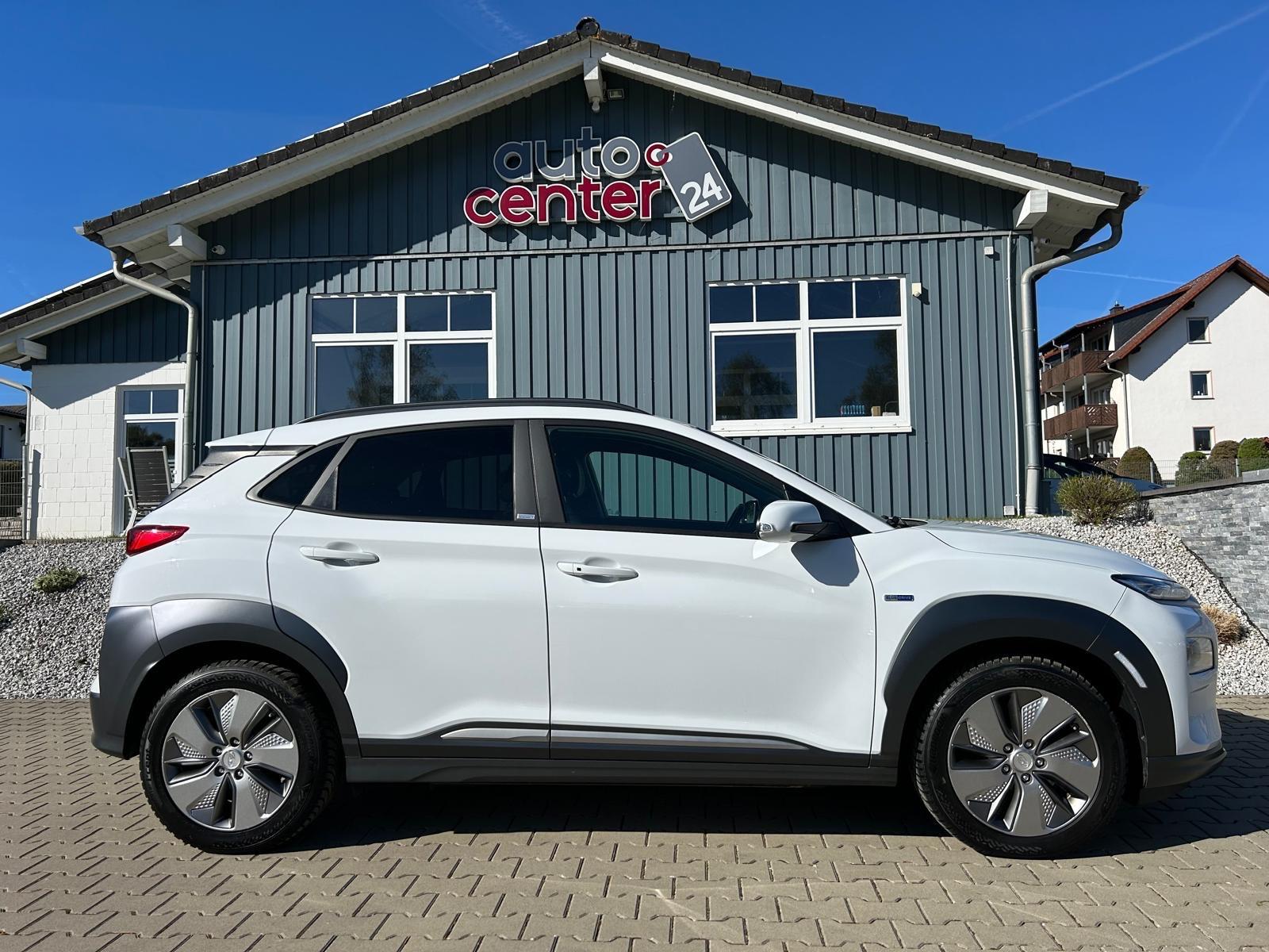 Hyundai Kona Style Elektro°64 kWh°Kamera°LED°Navi°