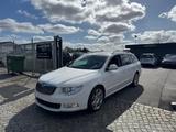 Skoda Superb Combi Elegance 2.0 TSI DSG - Skoda Superb aus 2011: Kombi