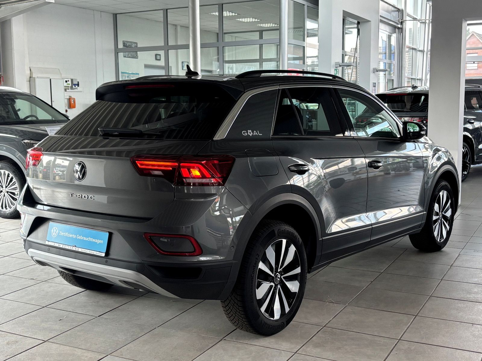 Fahrzeugabbildung Volkswagen T-Roc Goal 1.0 TSI LED+NAV+ACC+APP