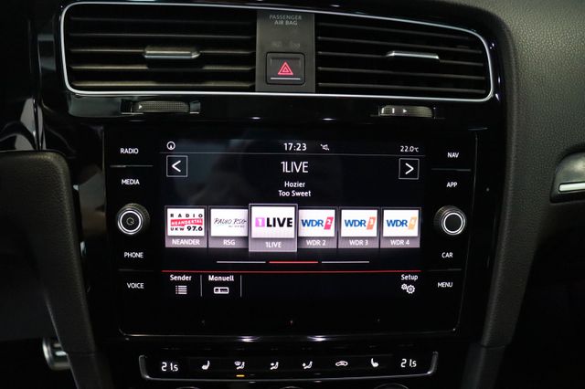 Fahrzeugabbildung Volkswagen Golf VII Lim. GTI BMT/Start-Stopp|LED|ACC|NAVI|