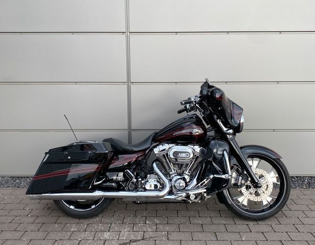 Harley-Davidson Street Glide CVO Mit KessTech Top Zustand