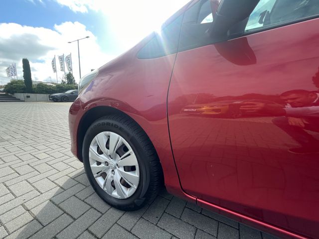 Toyota Yaris  Life / Klima/ Kamera