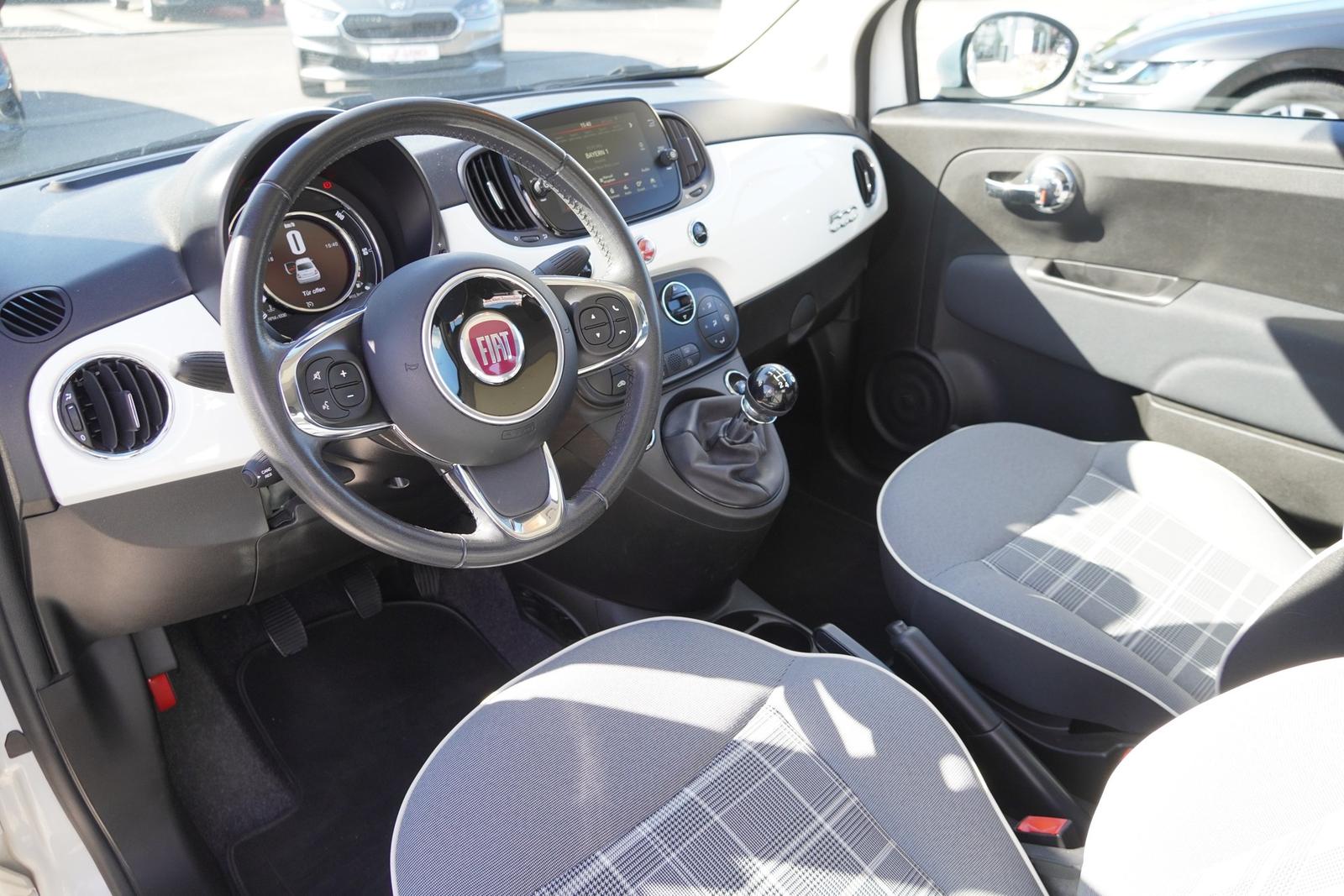 Fiat 500 0.9 Lounge Bi-Xenon Tempomat PDC Klimaaut.