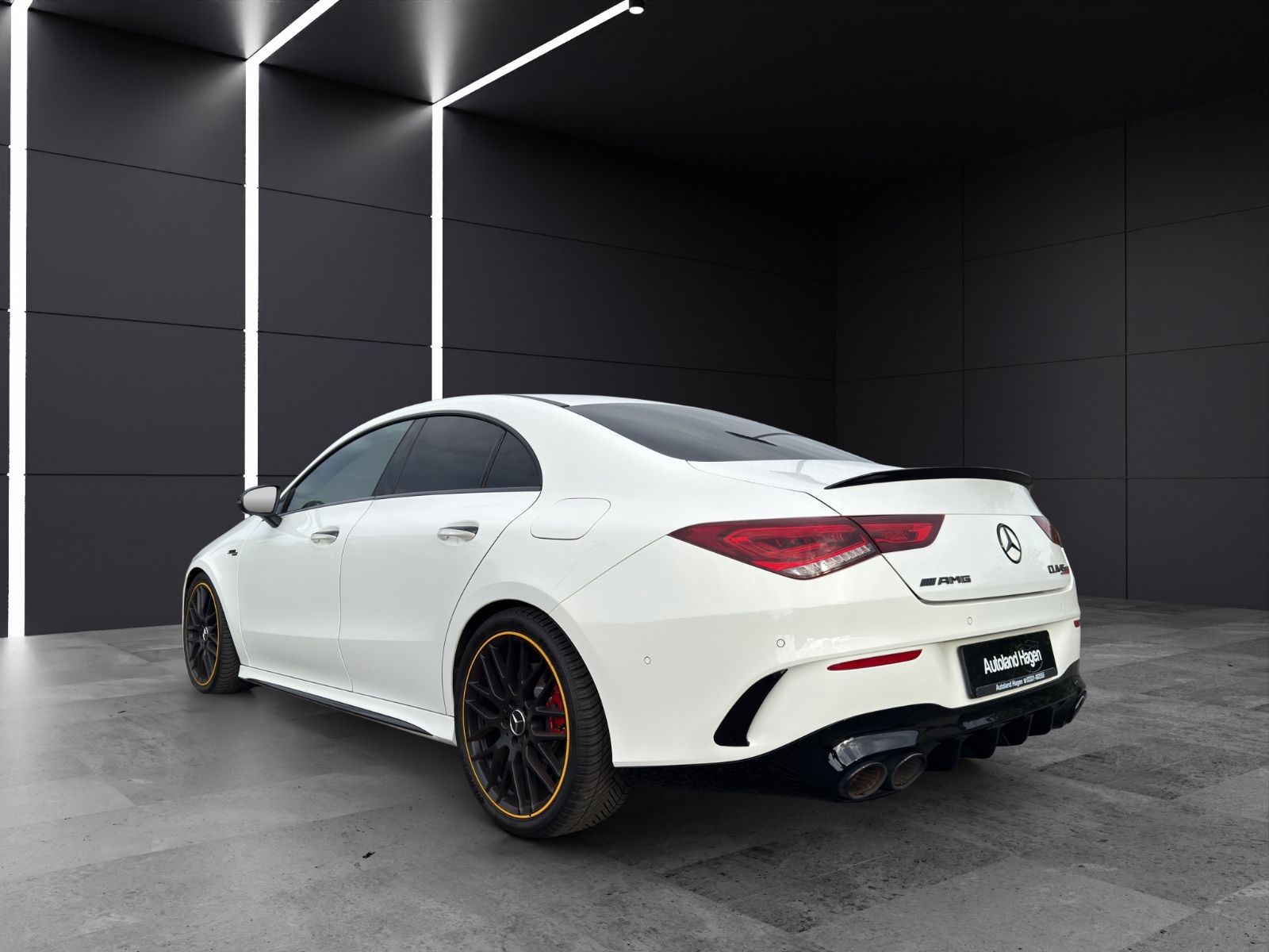 Mercedes-Benz CLA 45 S AMG foto 3