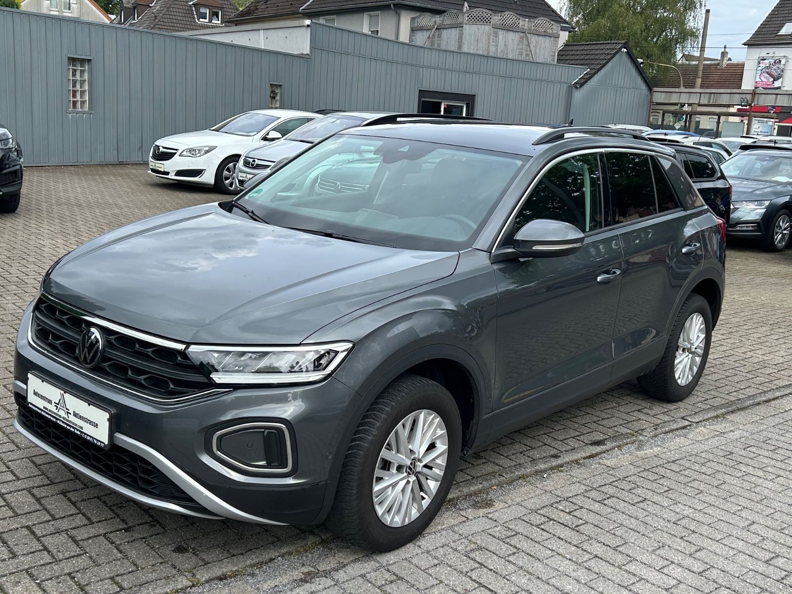 Volkswagen T-Roc Life Navi PDC LED App-Connect