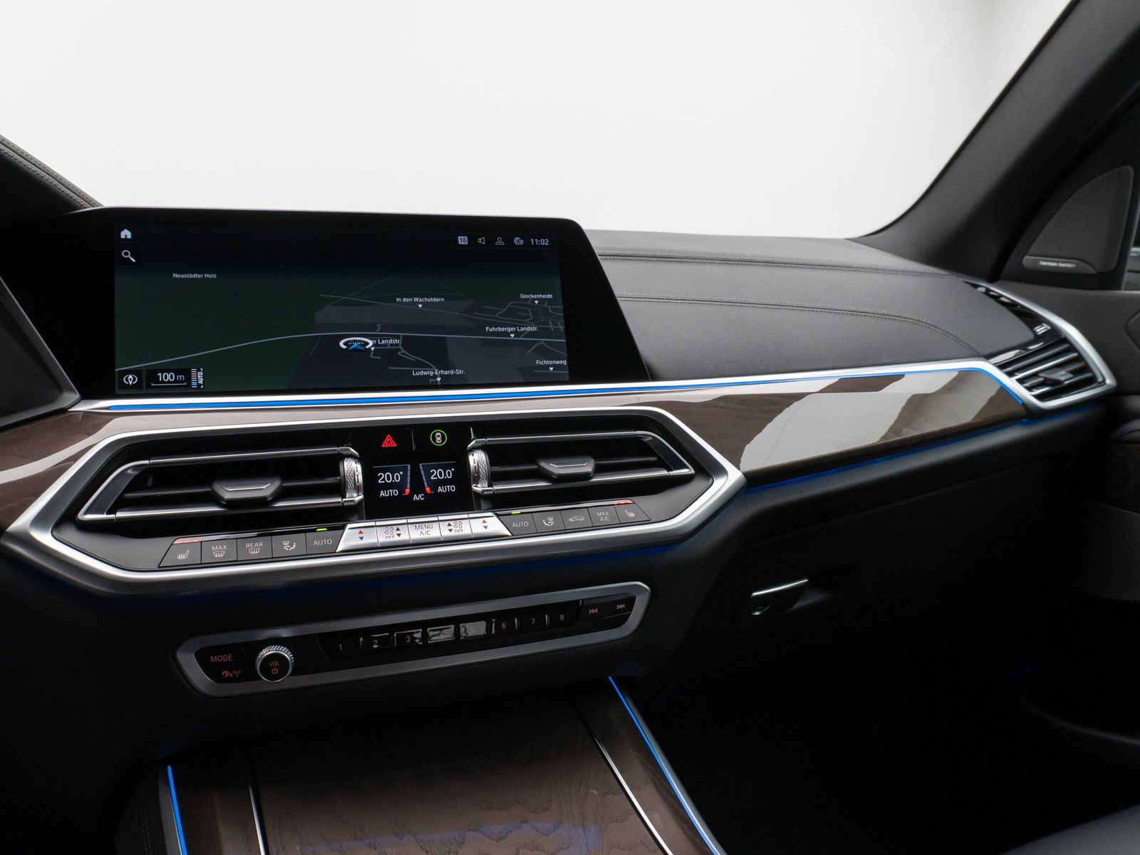 Fahrzeugabbildung BMW X5 xD45e M Sport 360°Laser HUD DAB H/K Komfort