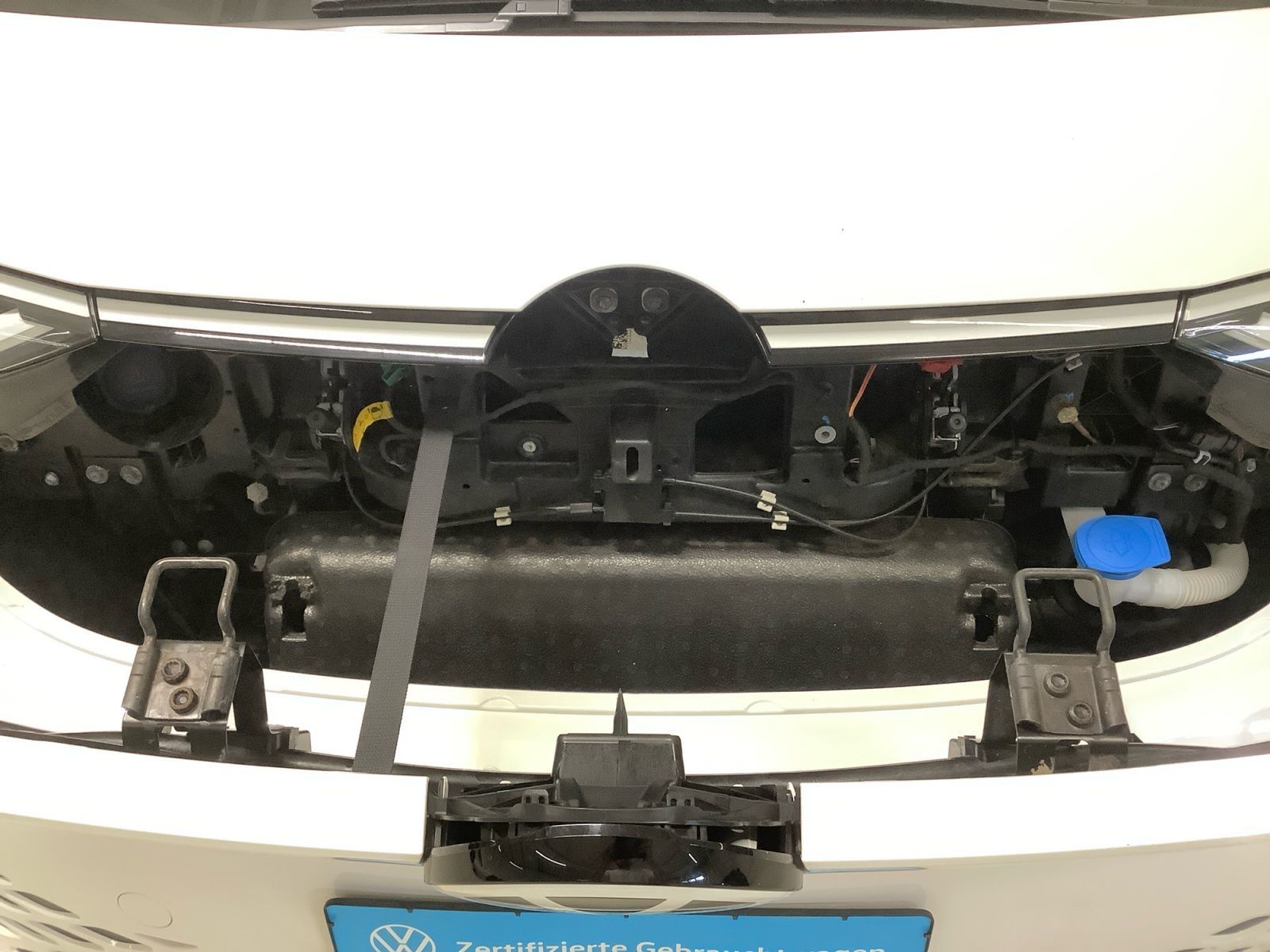 ID.Buzz Cargo 150 kW 82 KWh AZV, Navi Pro, FS h