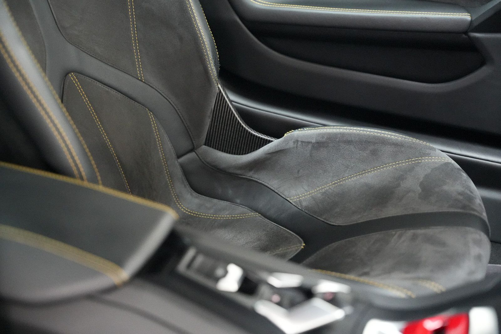 Fahrzeugabbildung Lamborghini Huracan Huracán /LIFT/KAMERA/CARBON/SCHALENSITZ/