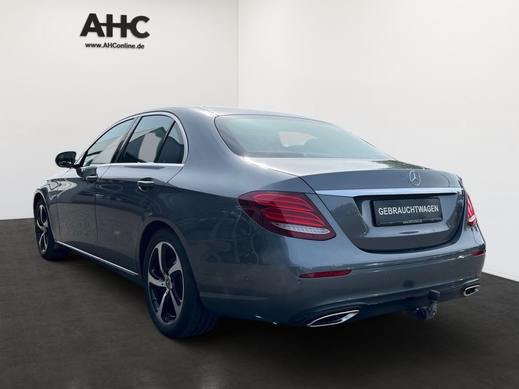 Fahrzeugabbildung Mercedes-Benz E 450 4M Avantg. AHK SDHZ ACC LED Schiebe. 360°