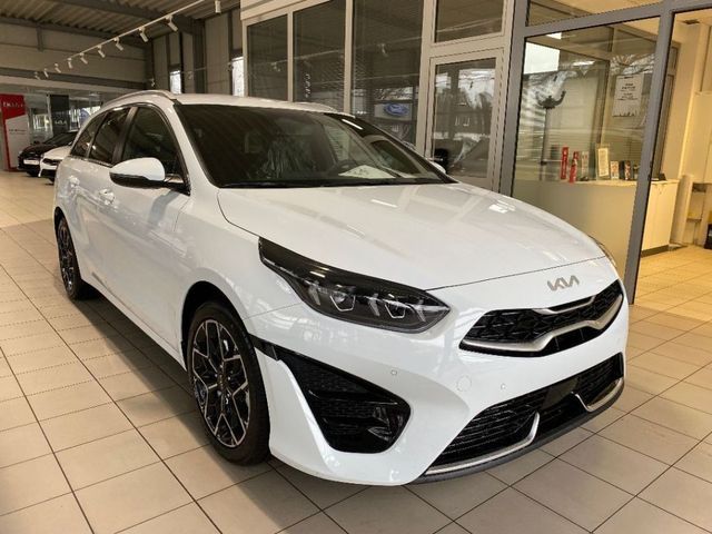 Kia Ceed SW 1.5 T-GDI DCT7 OPF GT Line