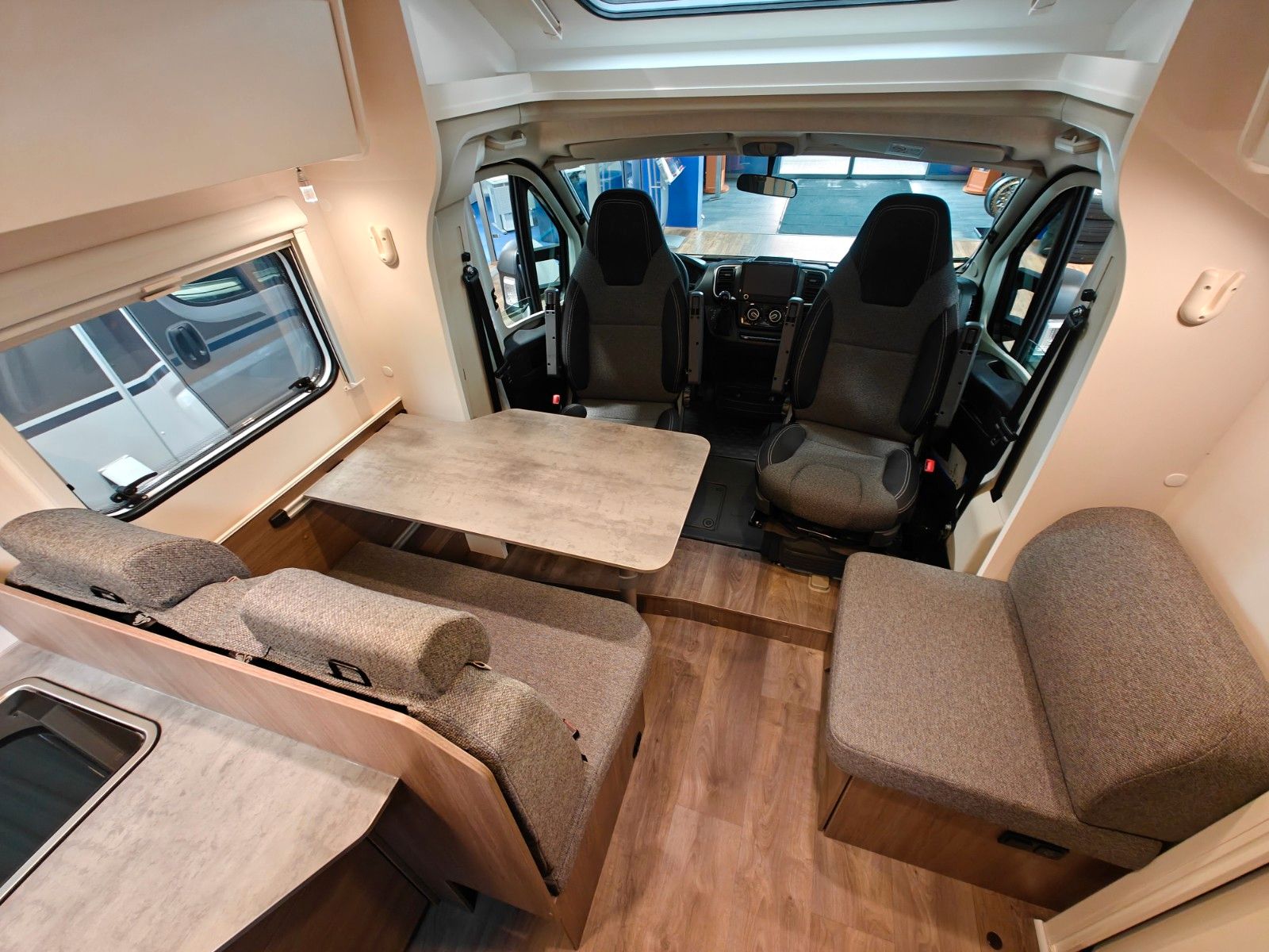 Fahrzeugabbildung Carado T-338 S HERBST-DEALS -SIE SPAREN 17.165 € !-