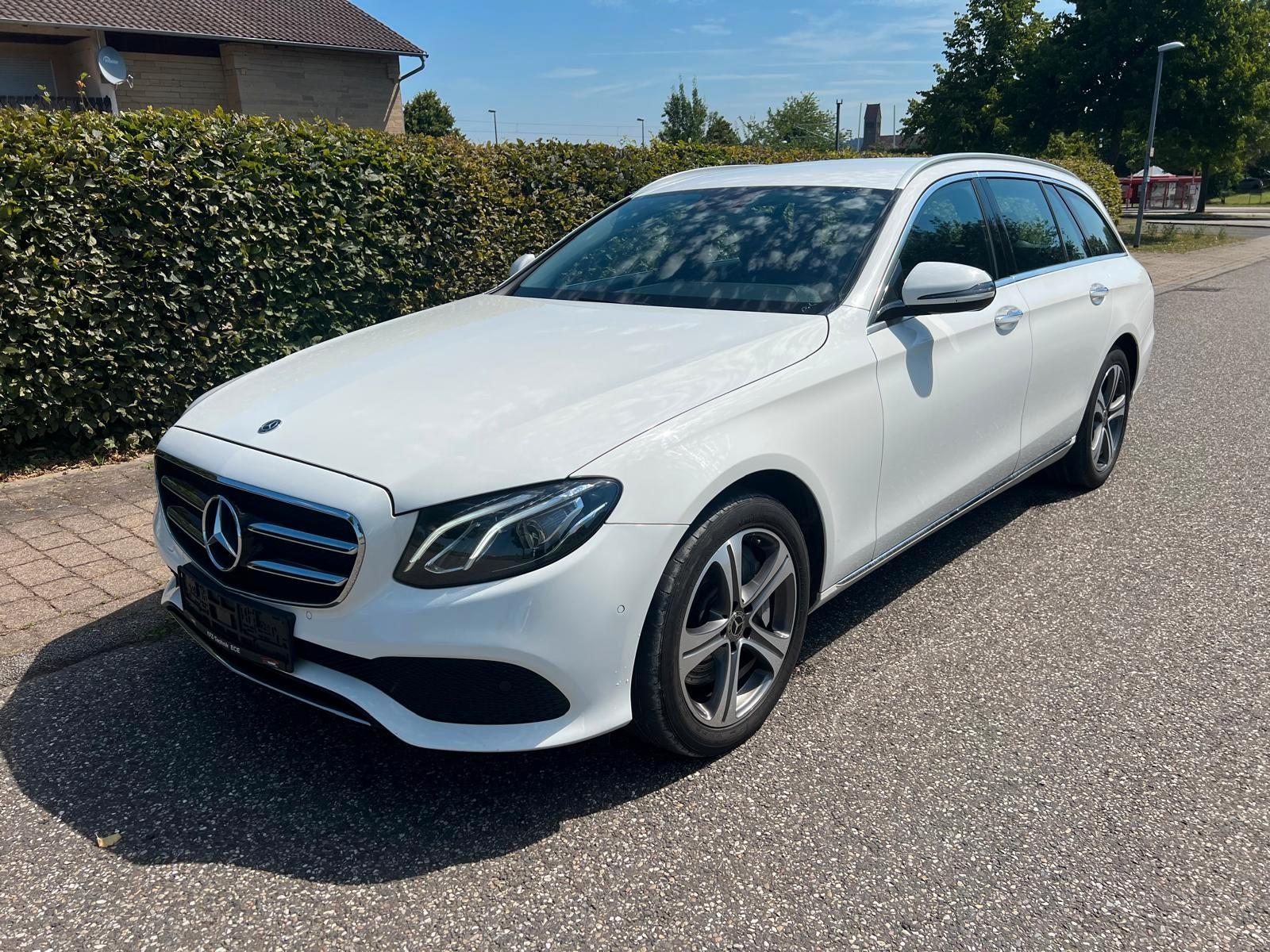 Mercedes-Benz E 350d W213 E -Klasse T-Modell Avantgarde LED